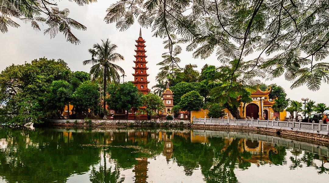 JOURNEY THROUGH VIETNAM IN LUXURY BY TRAIN