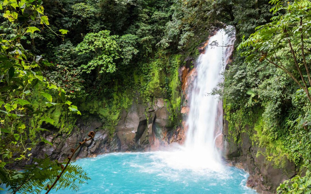 ESCAPE TO COSTA RICA